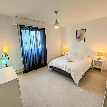 Escapade Rochelaise A 10min De La Mer Avec Parking Appartement